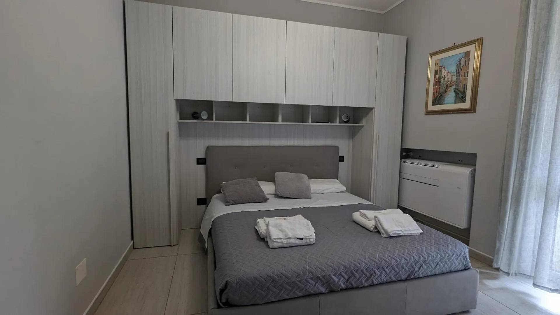 Apartamento Johnny Rooms Verona Itália